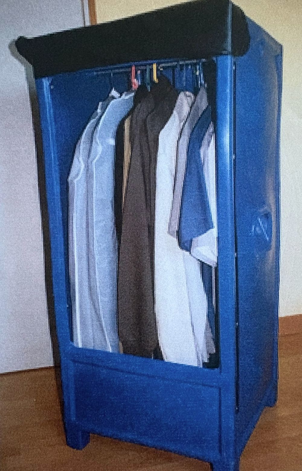 Penderie de déménagement pour transporter les vêtements sur cintres